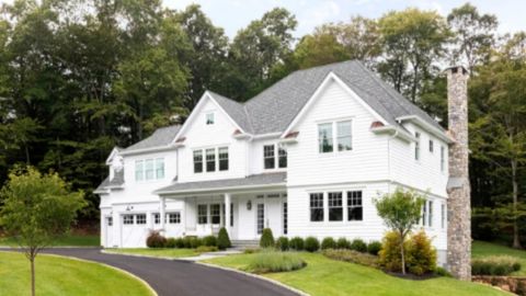 Traditional Home Exterior: Definition & Ways to Design